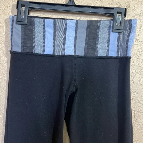 Lululemon wunder under leggings purple/white/grey stripe sz 2 EUC